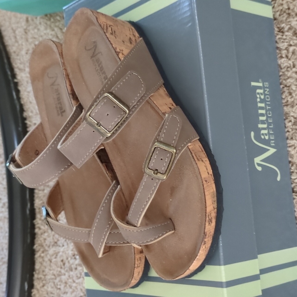 Natural reflections shoes Maggie Tall size 6